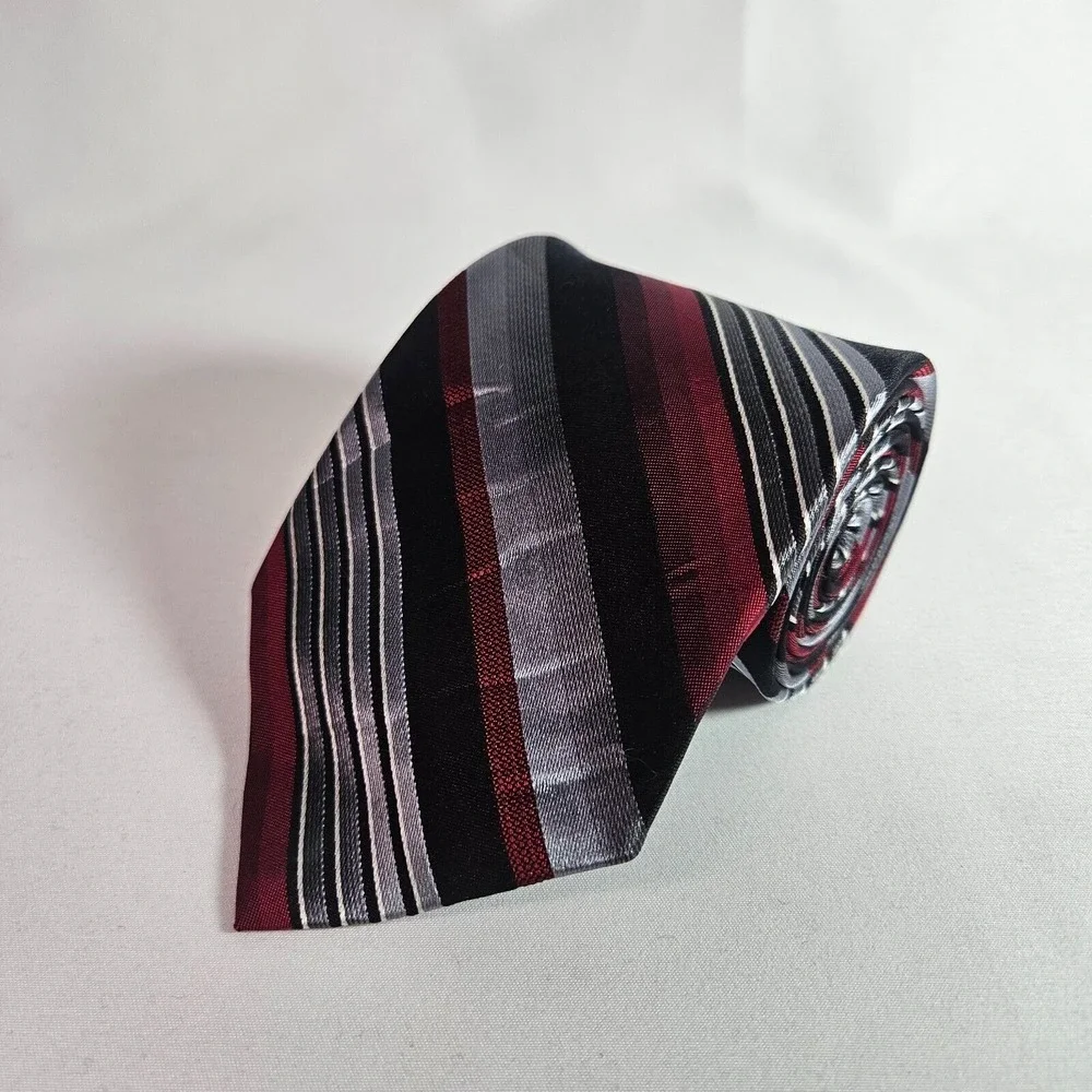 John Bartlett‎ 100% Silk Tie Red Black Silver Stripes 3.5